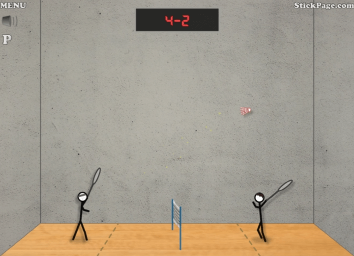 배드민턴-채를-휘둘러-공을-날리는-화면