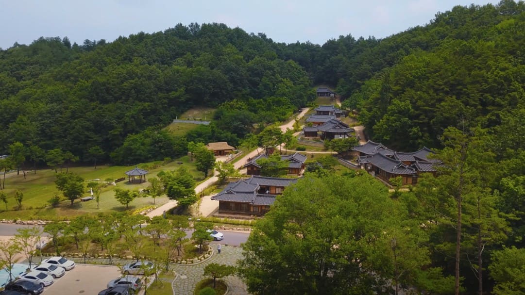 전통리조트-구름에-전경