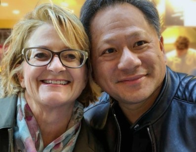 로리 황 프로필