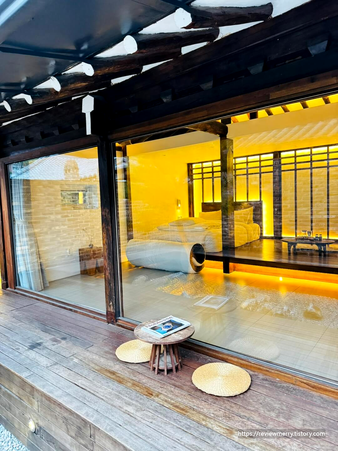 방 앞 쉬는공간