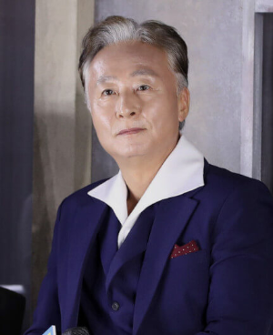 남우조연상 김종수