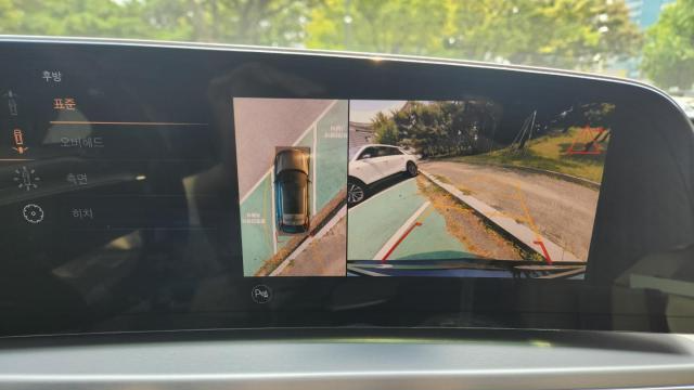 어라운드 뷰 : 운전의 눈이 되어주는 360도 카메라 시스템 