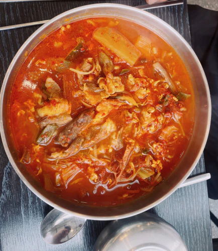 장사의 신 차돌박이육개장