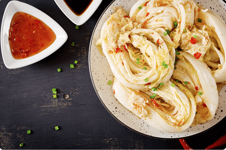 백김치를 만드는 모습