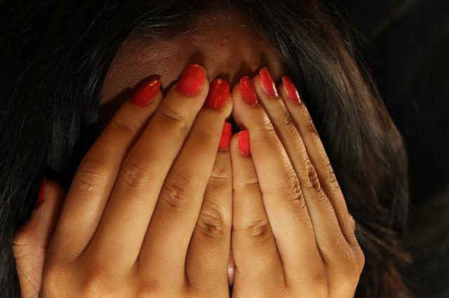 남들보다 거절 당하는 게 두렵거나 새로운 사람이 힘든 사람 &amp;#39;회피성 인격 장애&amp;#39; 특징