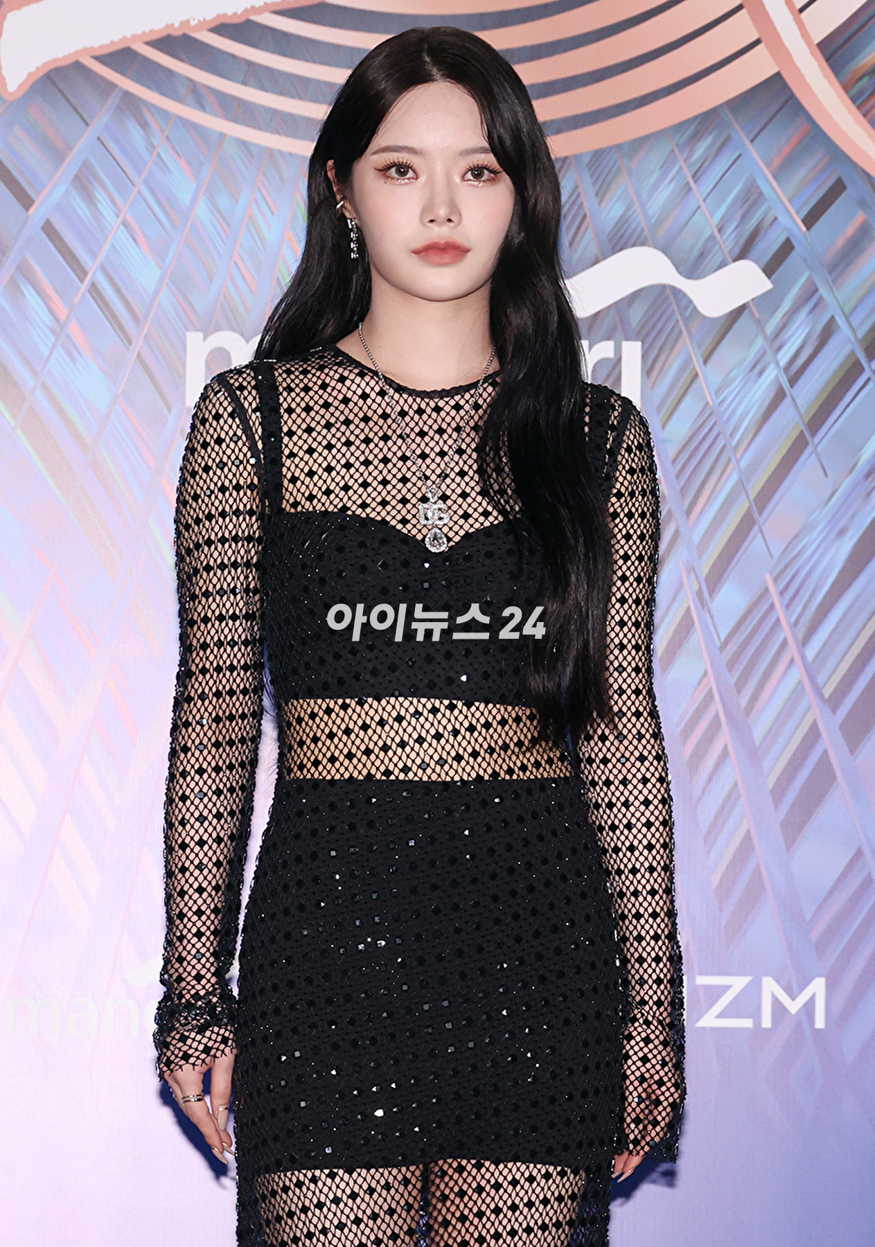 그룹 피프티피프티 키나가 6일 오후 인도네시아 자카르타 인터내셔널 스타디움에서 열린 '제38회 골든디스크 어워즈 with 만디리'에 참석하고 있다. [사진=골든디스크 어워즈 사무국]