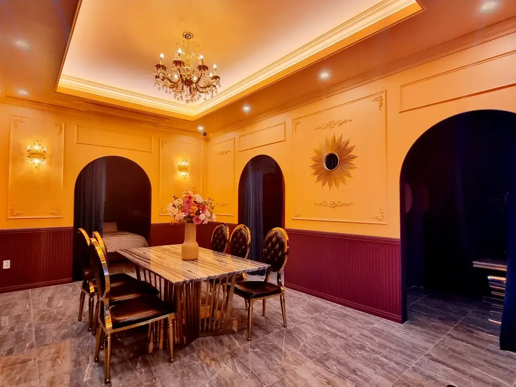 김포 라데아 카페: 깔끔한 감성과 야외 숲 정원의 편안함