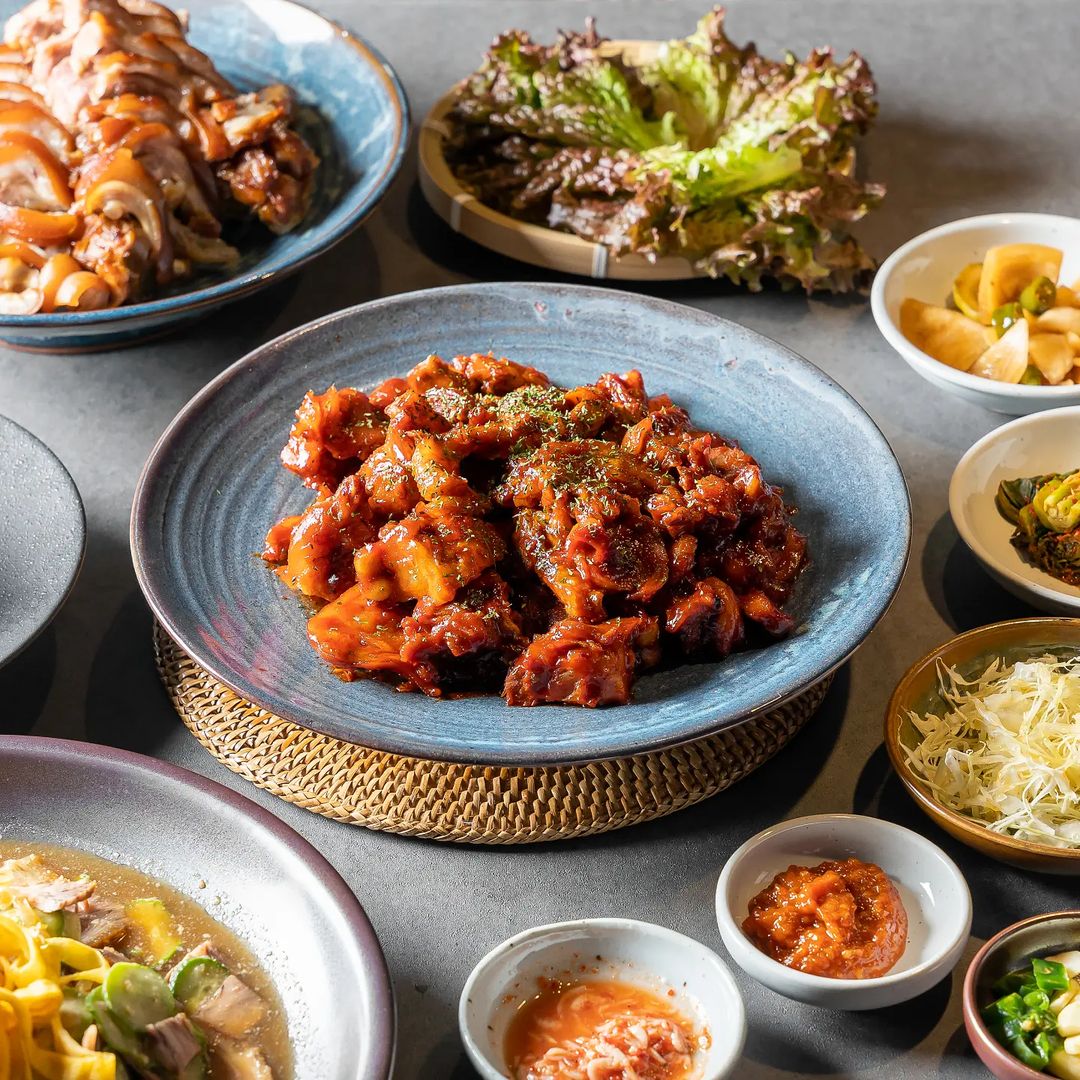 돈쭐내러왔습니다 은평구 연신내 보쌈 족발 뼈구이 맛집