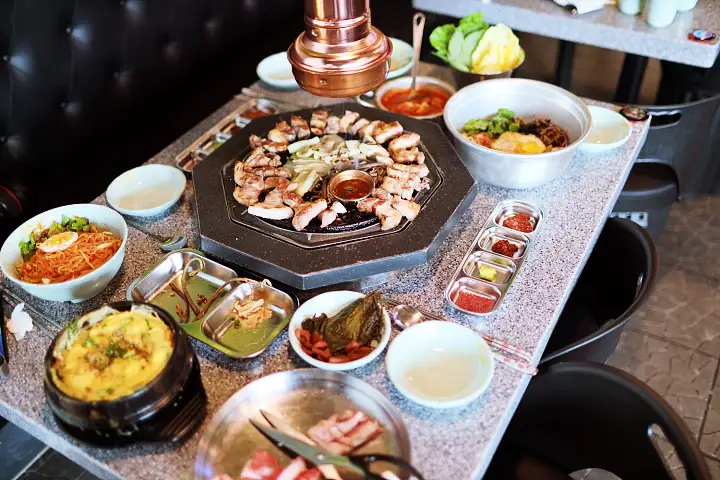 제주 vs 스페인 흑돼지 전의 승자 잠실 방이동 맛집 추천 생방송투데이 쫄깃살 쫀득살 황제살 오늘방송 수요맛전