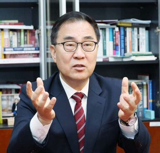 최형두 국회의원 정치 입문