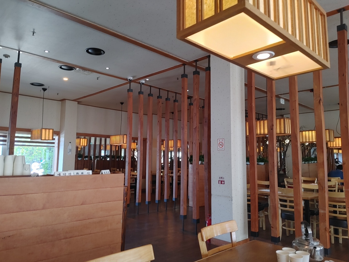 천안 밥집 추천 밥상차려주는 집 실내사진