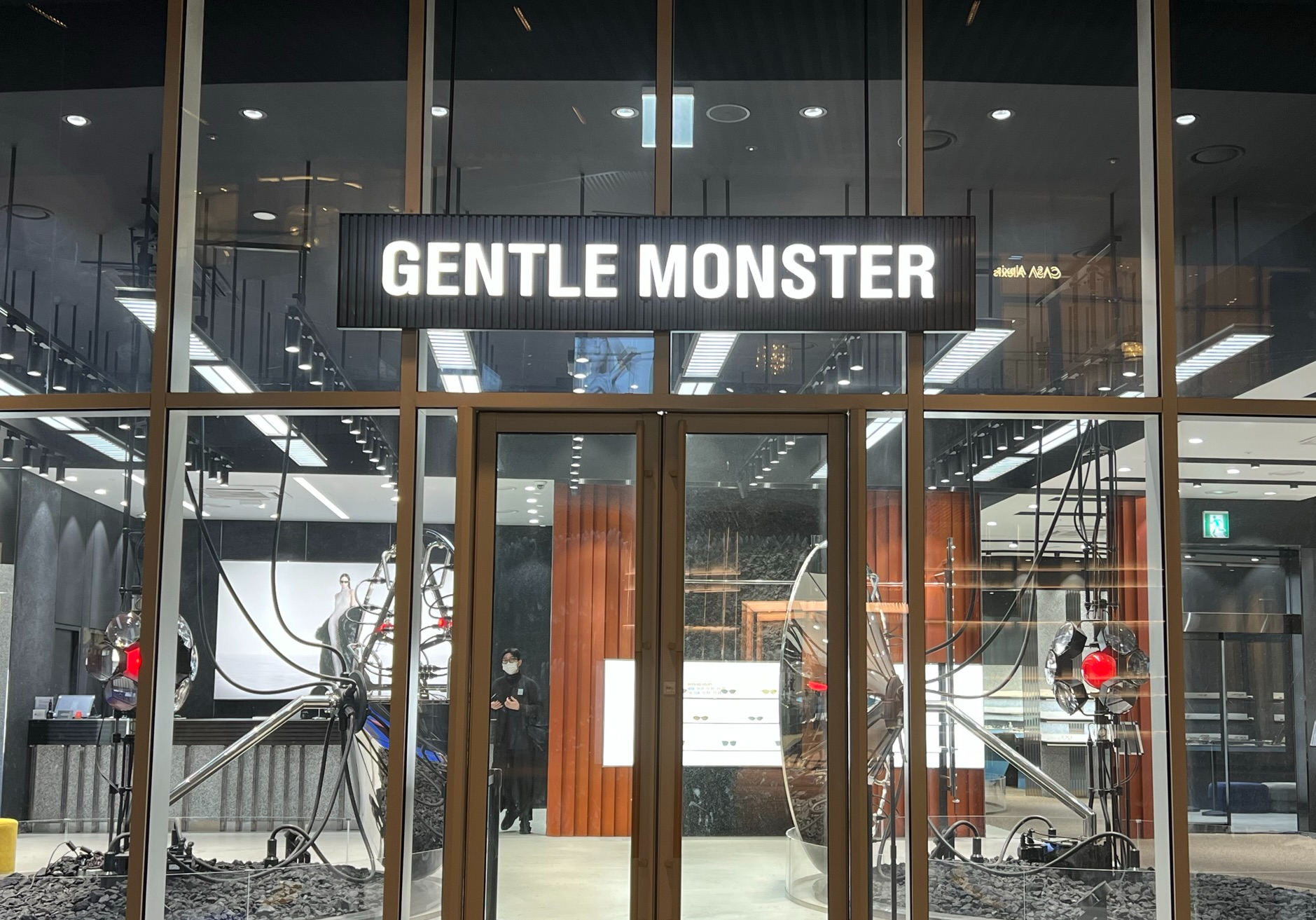 동탄-롯데백화점-젠틀몬스터