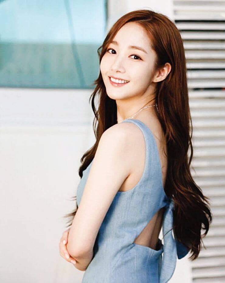 배우-박민영