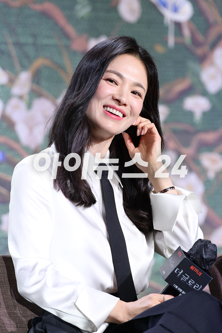 배우 송혜교가 20일 오전 서울 종로구 JW매리어트 서울에서 진행된 넷플릭스 시리즈 '더 글로리' 제작발표회에 참석하고 있다. [사진=정소희 기자]