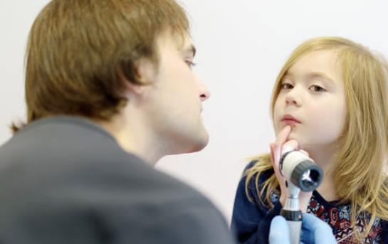 입술에 물집이 생기는 이유 14