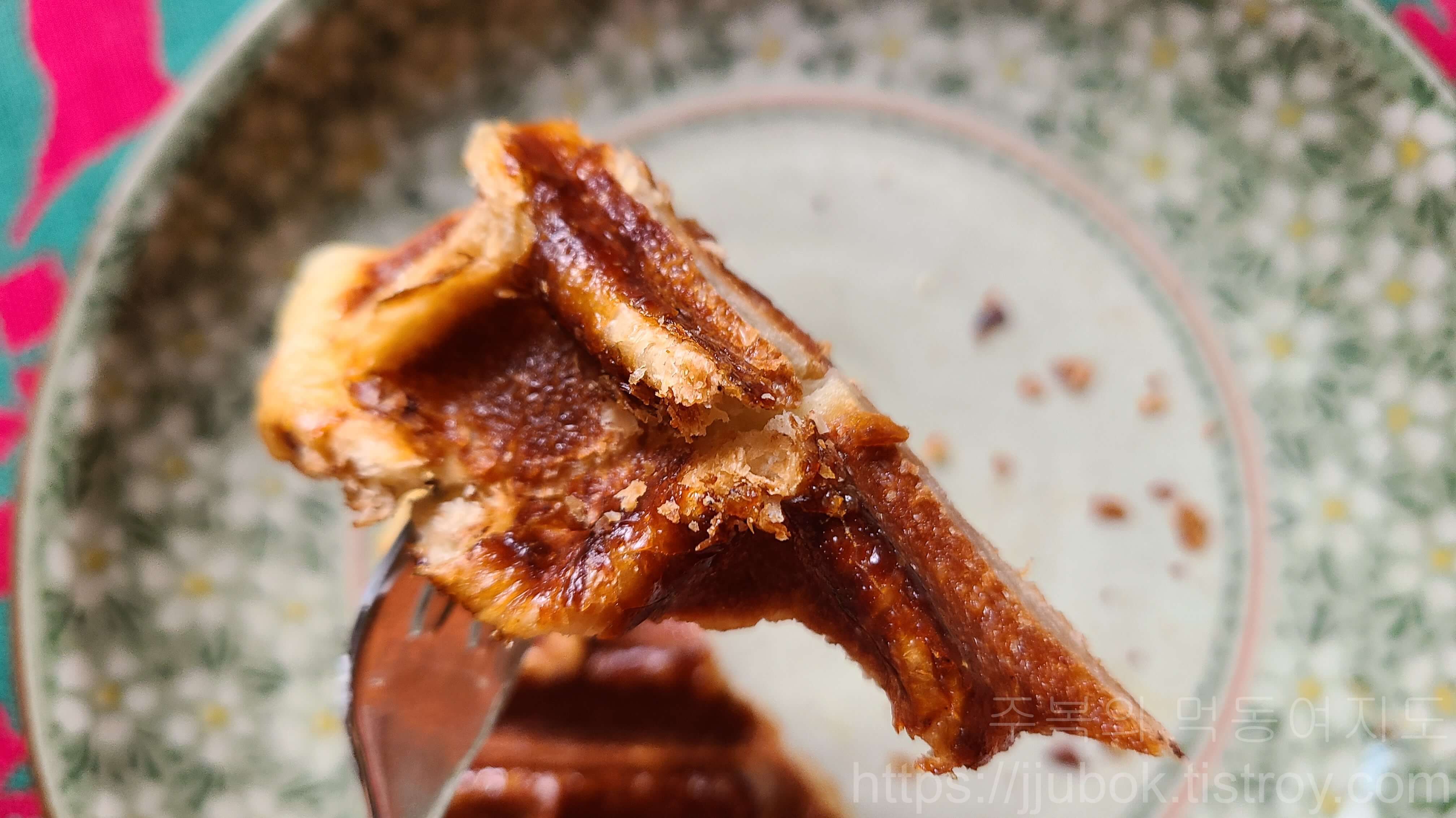 파란만잔-PARANMANJAN-카페-플레인-크로플-맛