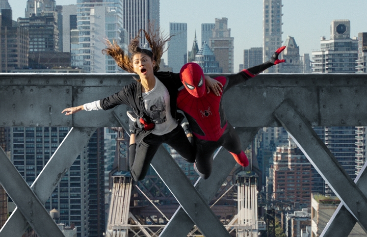 스파이더맨-노웨이홈-중에서