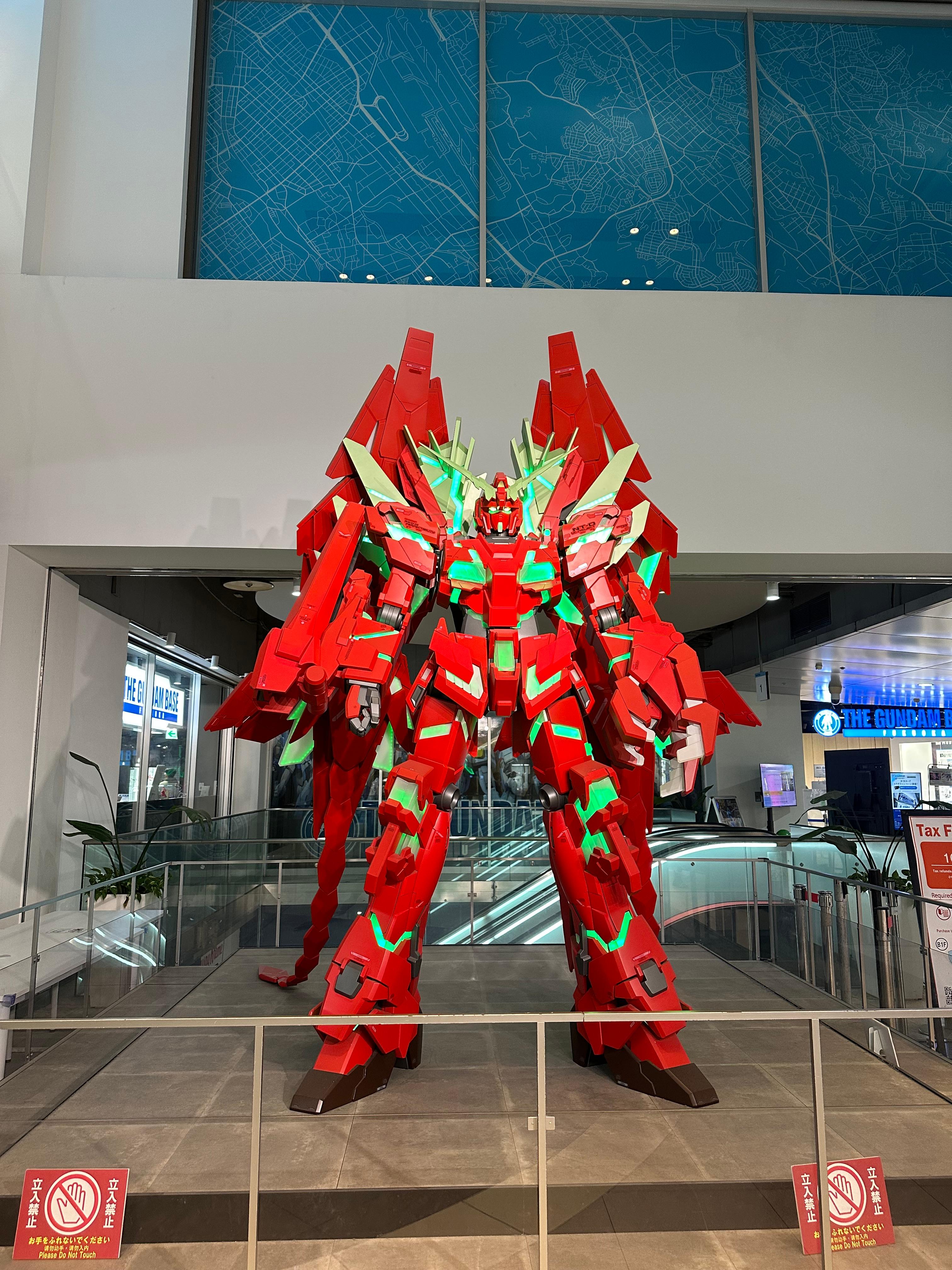 후쿠오카 캐널시티 건담