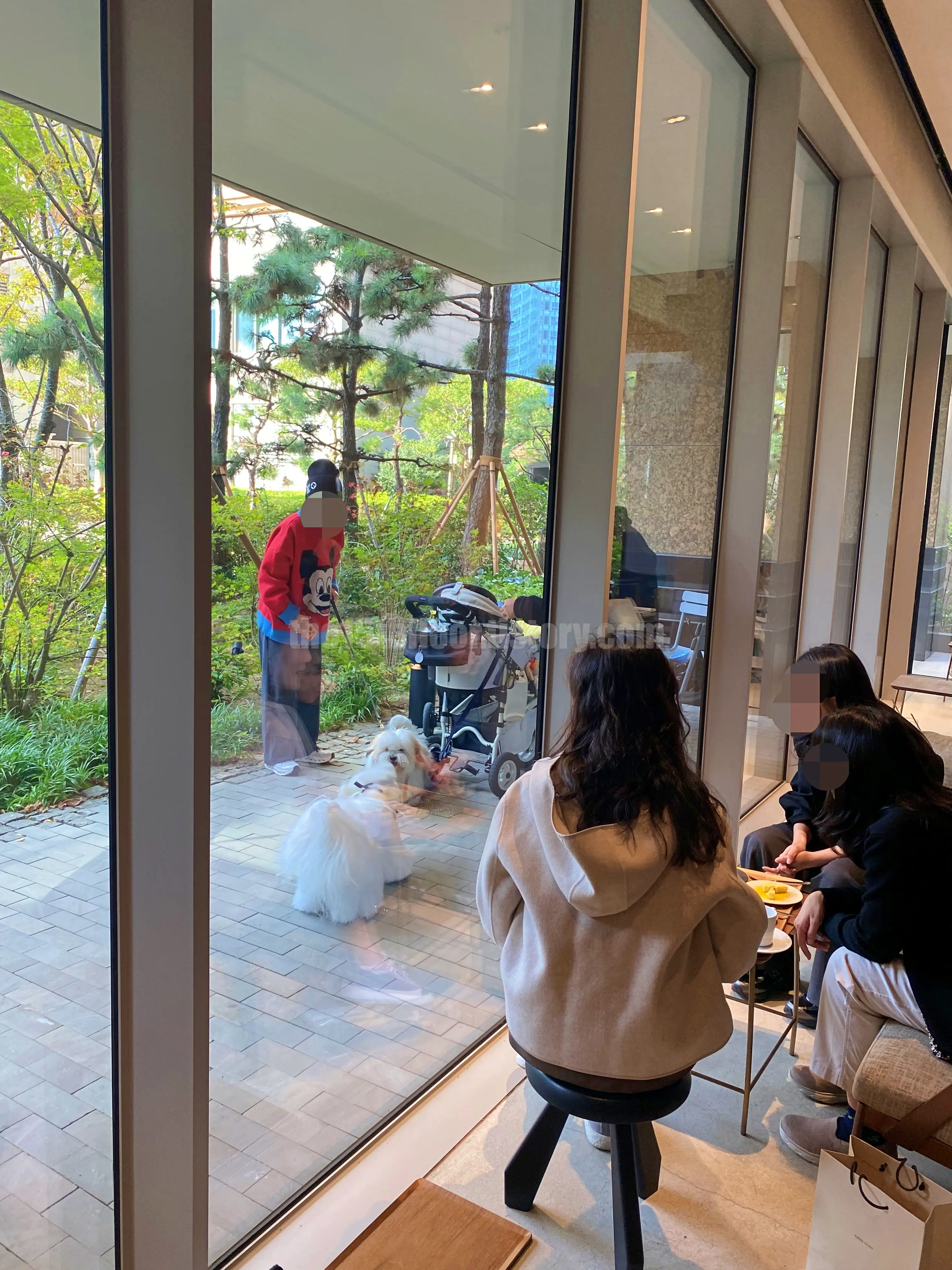 부산 해운대구 &amp;#39;모모스커피&amp;#39; 마린시티점 (내부)