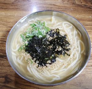 이삭홍두깨손칼국수