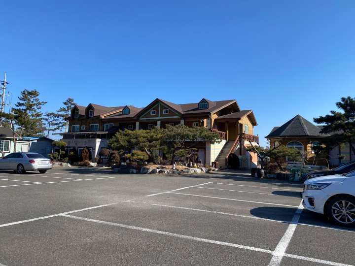 영덕바다펜션-주차장