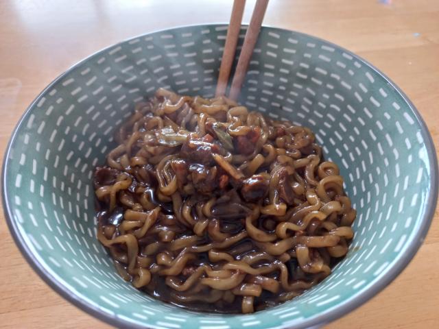 팔도일품 삼선짜장 조리예