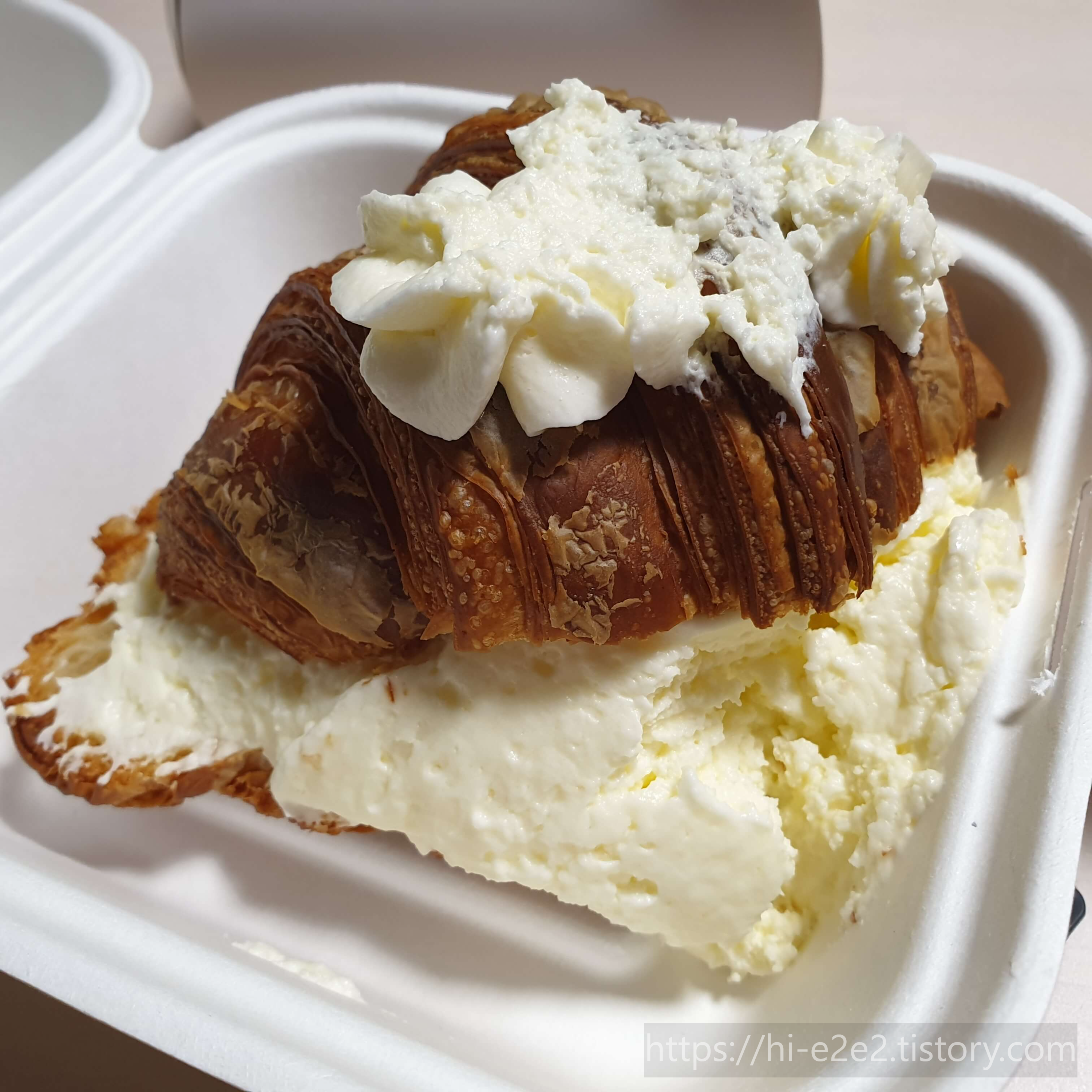 버터풀앤크리멀러스 크림크로와상