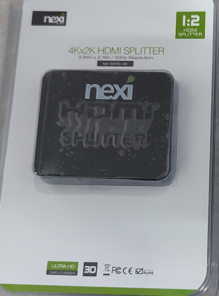 HDMI 신호가 복제되는 기기입니다. 2개 모니터, 4개 모니터에 같은 화면을 띄워줄 수 있는 HDMI 분배기가 있습니다. 같은 화면만 가능합니다. 다른 화면을 띄우려면 그래픽카드에 모니터를 개별적으로 연결해야 합니다.