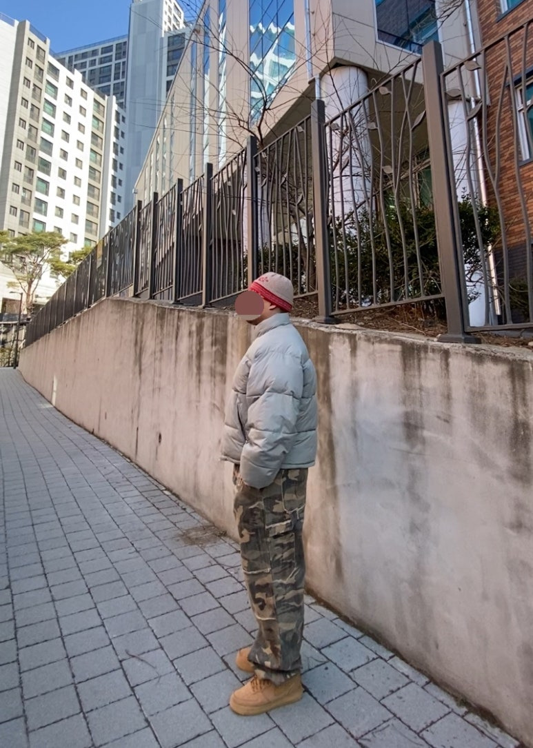데일리룩('26. 3. 7.)오가프 노르딕패턴 빈티지 울 니트 비니, 세컨모놀로그 더블어드저스트버튼 숏 패딩 점퍼, 테이크이지 카모 카모플라쥬 팬츠, 나이키 에어포스 미드 된장 1