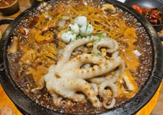 [밀양돌짬뽕] 돌판 누룽지 짬뽕&middot;짜장면&amp;#44; 생생정보에서 소개된 이유는?