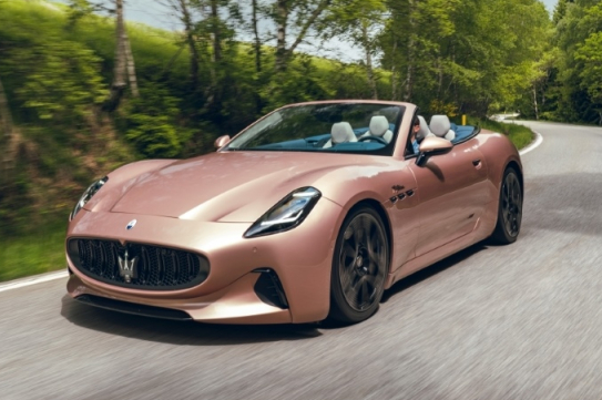 마세라티 그란카브리오 폴고레 사진