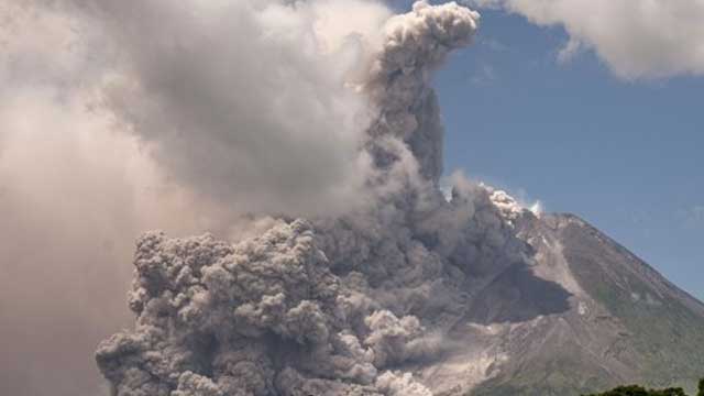 인도네시아 화산 폭발
