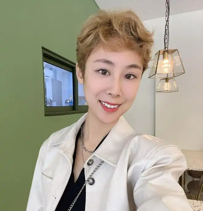 장리인 인스타 관련인물