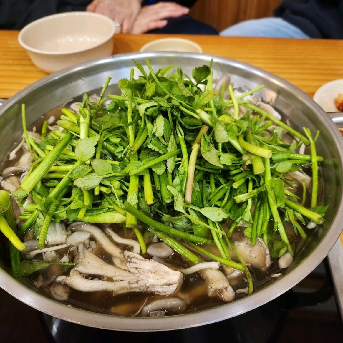 구좌리얼크니손칼국수 메뉴 이미지