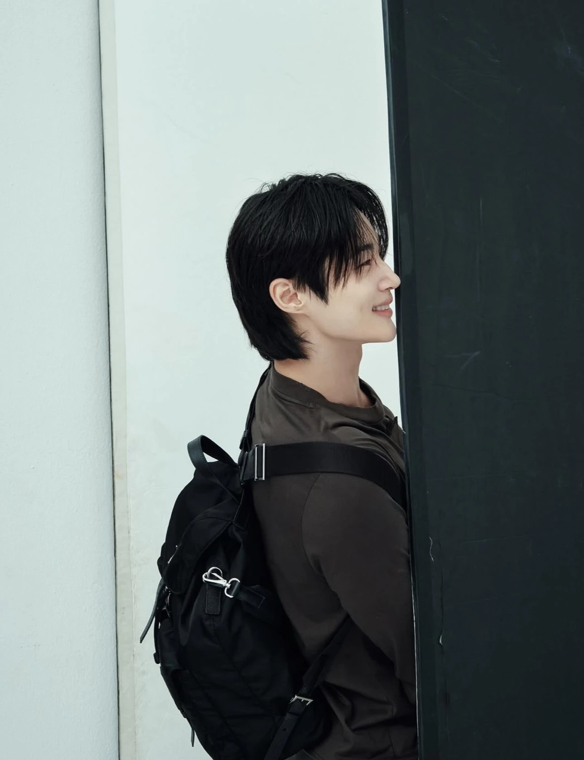 프라다변우석, 변우석프라다백팩, 프라다백팩가격, 프라다남자백팩, 프라다백팩아울렛, 변우석프라다착용샷, 프라다리나일론백팩, 프라다백팩코디, 변우석공항패션프라다, 변우석패션, 변우석인스타그램, 변우석가방, 남자명품백팩추천, 프라다백팩후기, 프라다공식스토어, 프라다신상백팩, 프라다아울렛가격, 프라다명품가방, 2025프라다백팩, 남자백팩브랜드