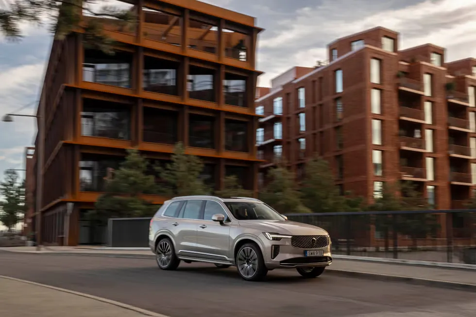 볼보 XC90 이미지