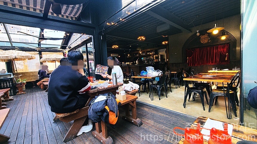 라이너스-바베큐-내부-분위기-2