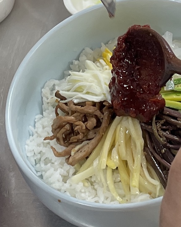 한식조리기능사 실기시험 준비 - 비빔밥 - 재료 배치 후 약고추장 올리기