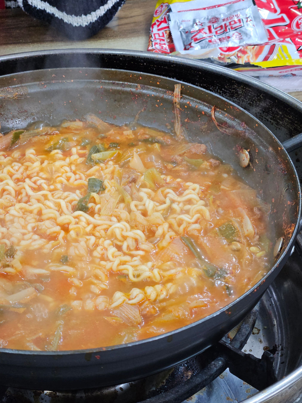 이나경 송탄부대 찌개 라면사리