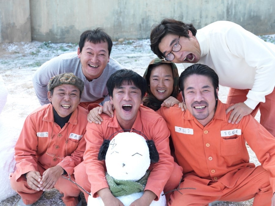 부녀의 끈, 교도소의 희망, 웃음 뒤 눈물 '7번방의 선물'