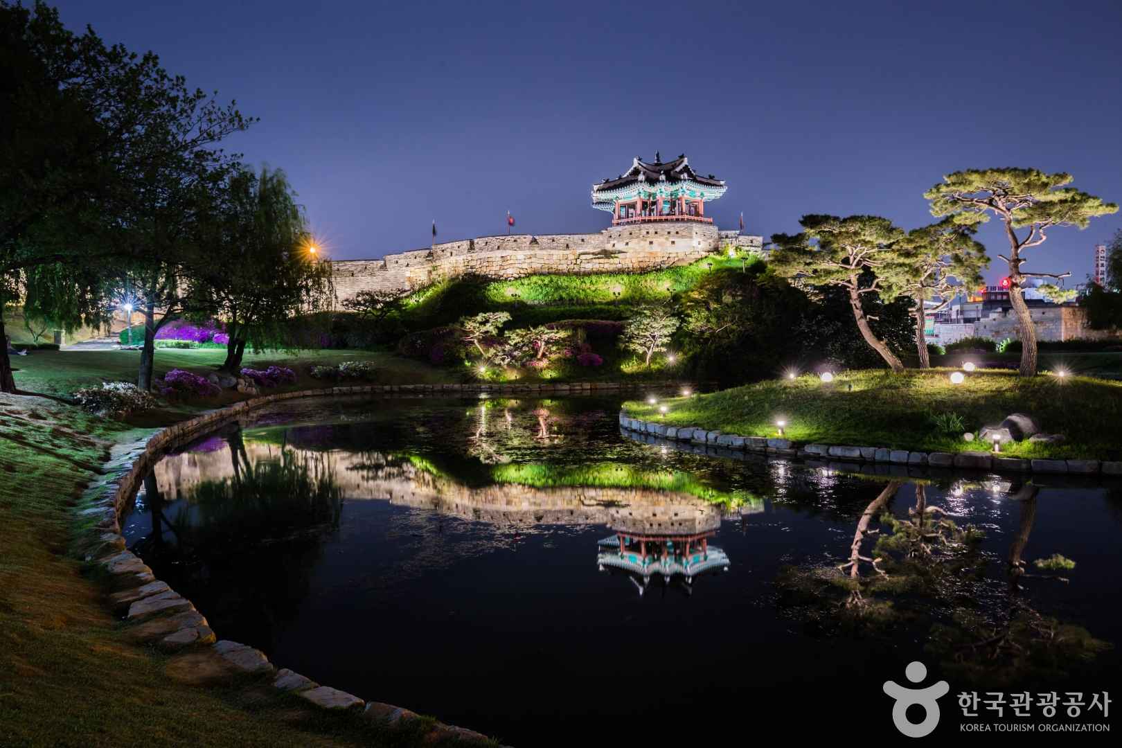 방화수류정 야경