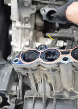 자동차 카본 누적 상태