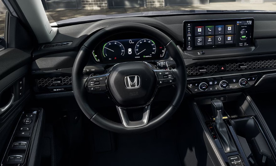 혼다 11세대 어코드 하이브리드 실내 디자인 및 공간