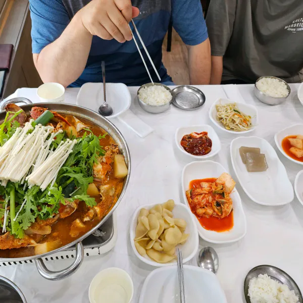 생생정보 대결 맛 대 맛 활꽃게탕 vs 간장꽃게장 음식점 위치