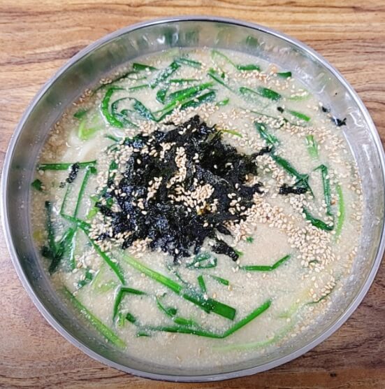생방송투데이 막 퍼주는 집 얼만데요? 서울 광진구 중곡역 5000원 칼국수 맛집 이상홍두깨손칼국수