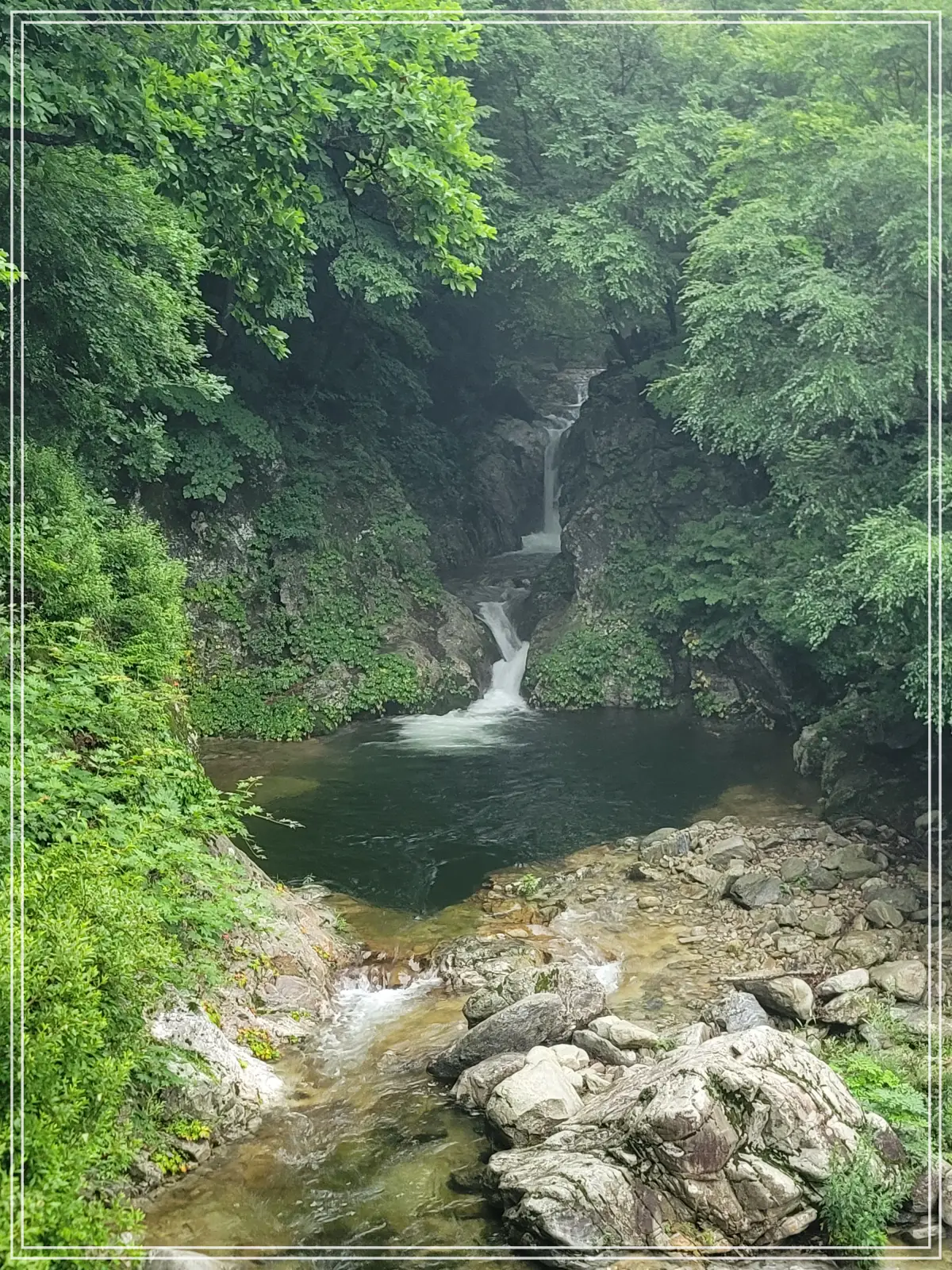 적목용소폭포-구름다리-정면-뷰