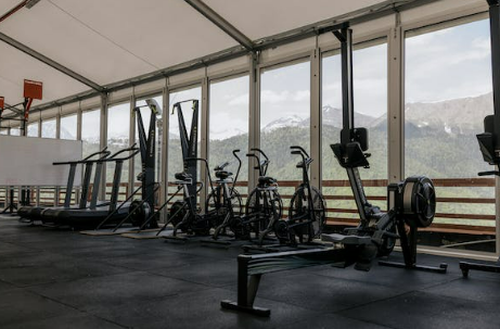 무릎 관절 운동기구 추천 스테이셔너리 바이크 고정식 자전거