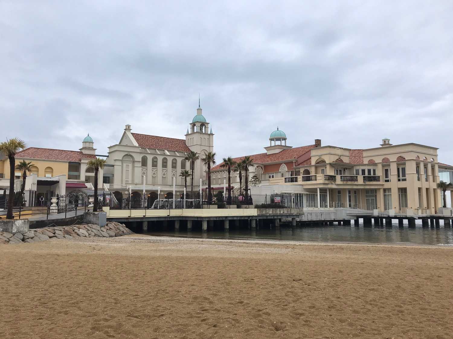 후쿠오카 모모치 해변