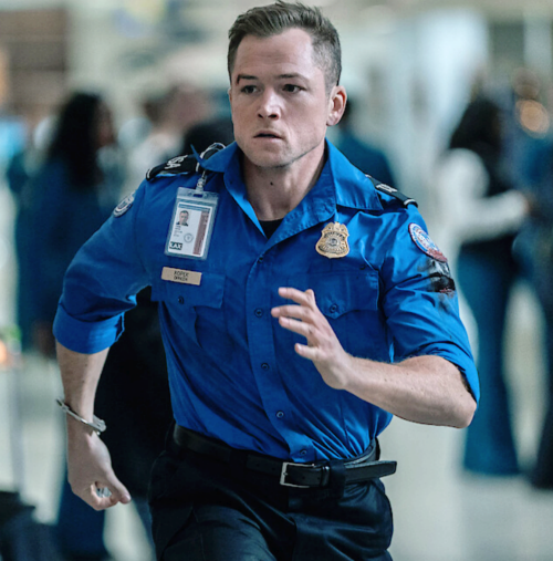 영화 캐리온 사진