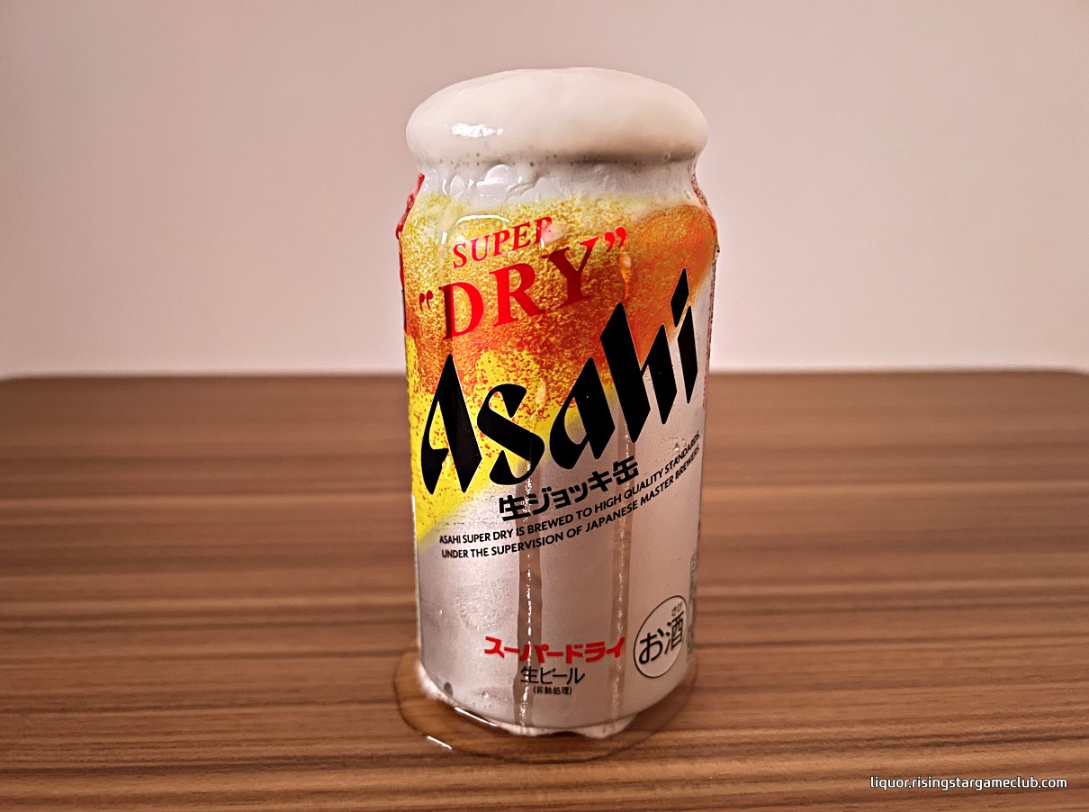 아사히 슈퍼드라이 나마조끼 캔(Asahi SUPER DRY 生ジョッキ缶)의 풍부한 거품